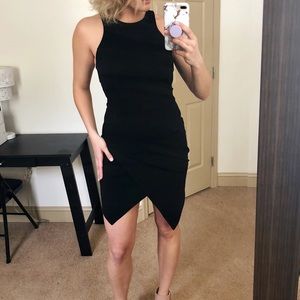 Lulu’s black bodycon dress